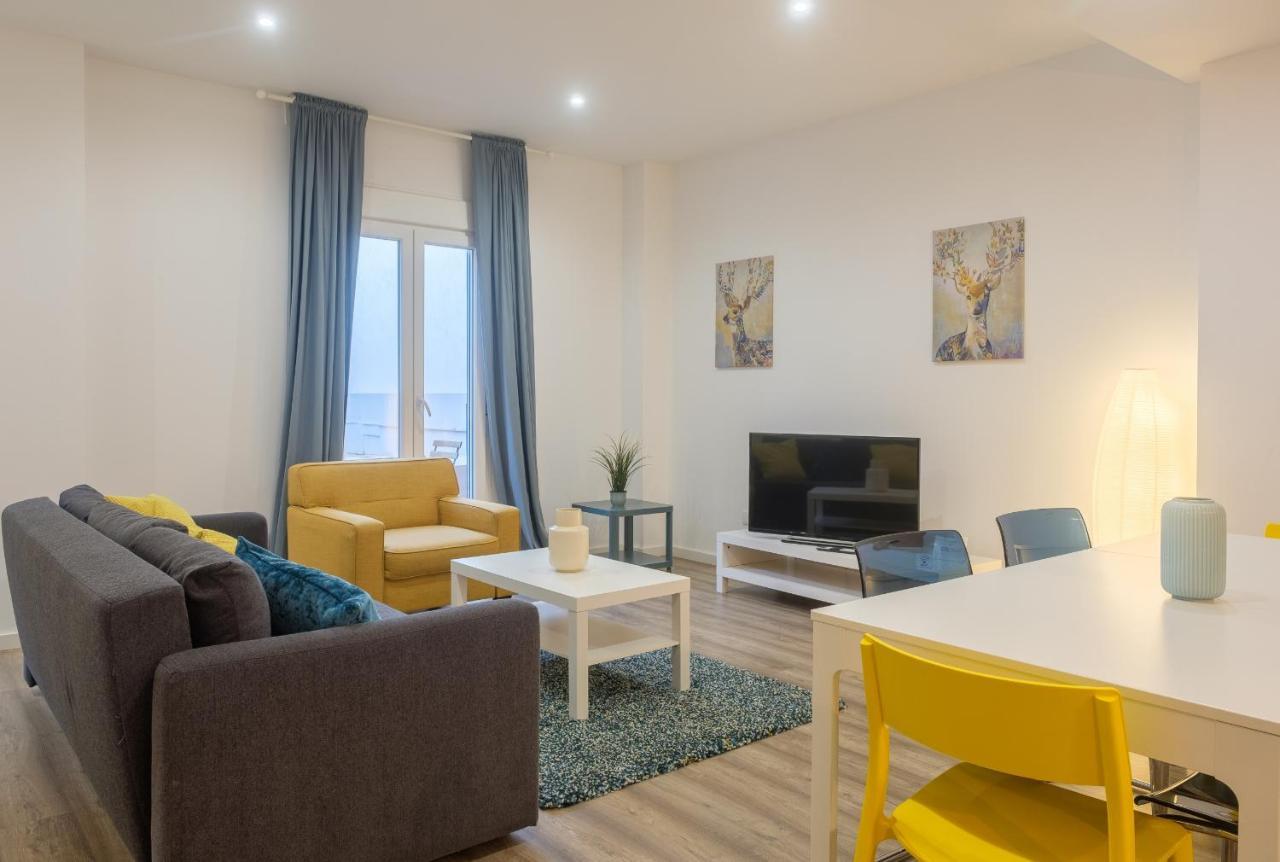 Bright, Brand New & Very Comfortable Apartment فالنسيا المظهر الخارجي الصورة