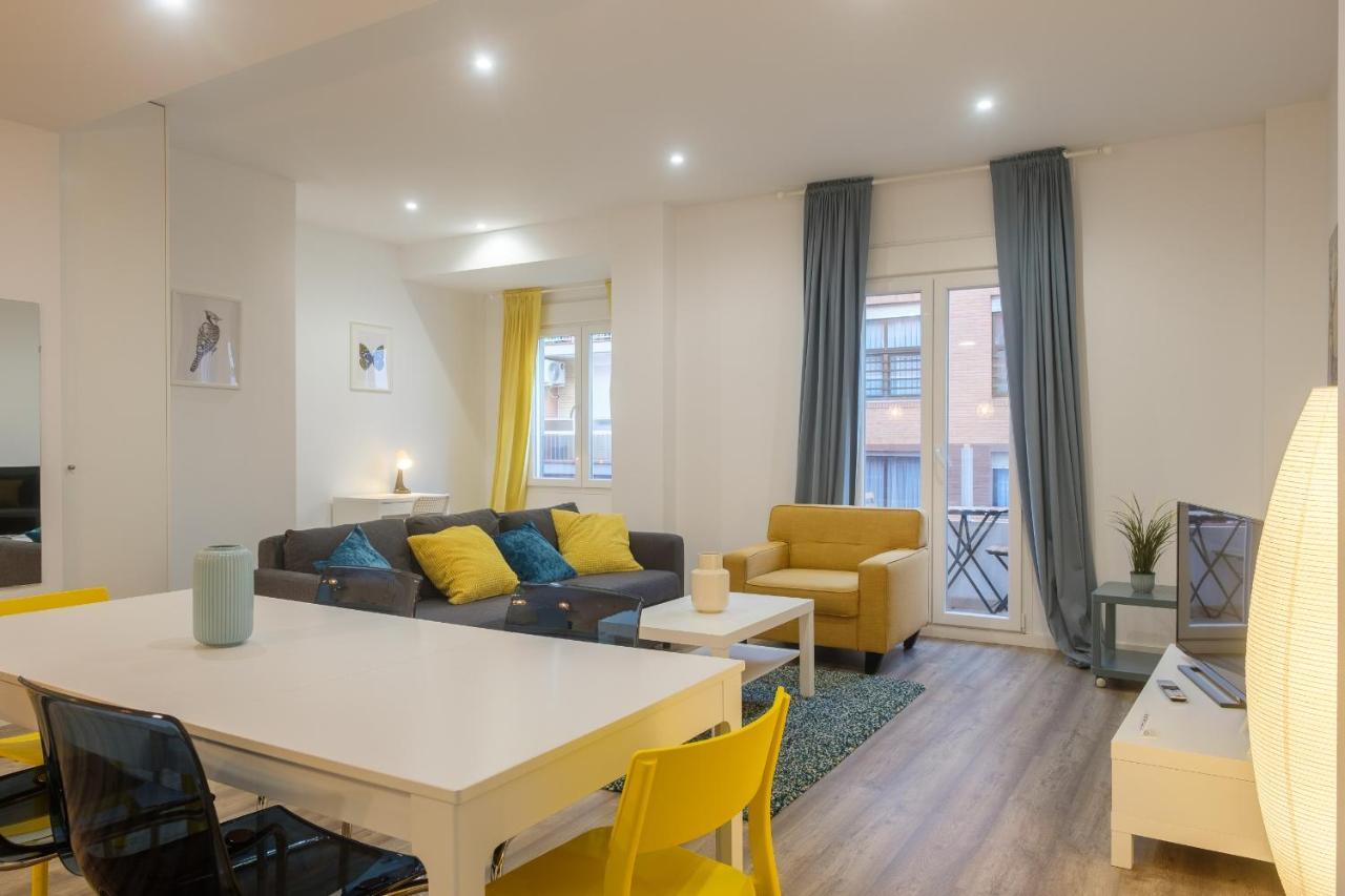 Bright, Brand New & Very Comfortable Apartment فالنسيا المظهر الخارجي الصورة