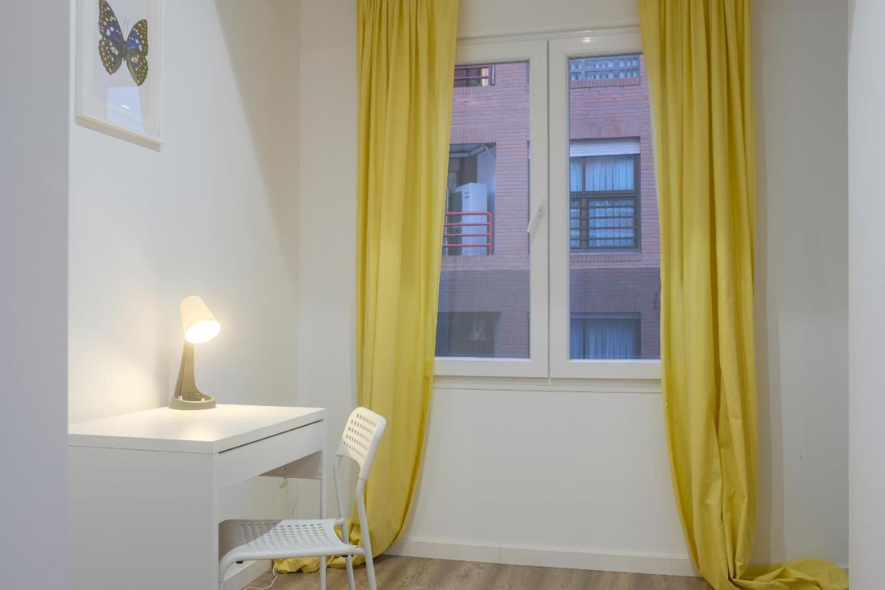Bright, Brand New & Very Comfortable Apartment فالنسيا المظهر الخارجي الصورة